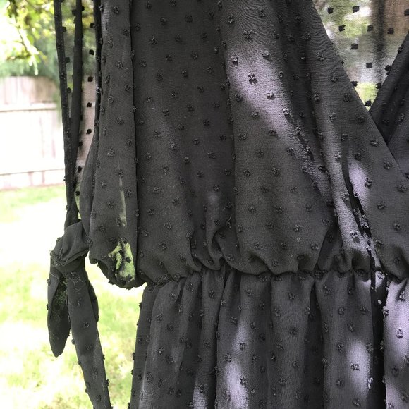 Mesh Cut-Out Shoulder Dress - Picture 5 of 6